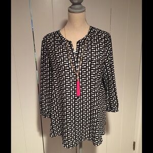 NYDJ Lovely Black/white Blouse!